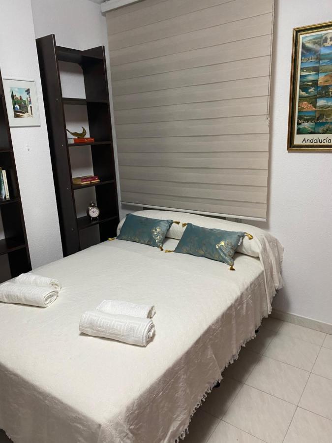 גרוצ'ה Apartamento Andalucia - Sea View, Beach, Marina, Lift & Free Parking מראה חיצוני תמונה