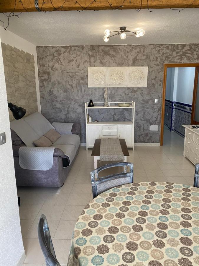 גרוצ'ה Apartamento Andalucia - Sea View, Beach, Marina, Lift & Free Parking מראה חיצוני תמונה
